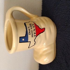 4" Don't mess with Texas boot mug